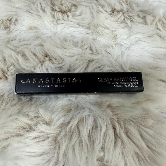Anastasia Makeup New Anastasia Clear Brow Gel Poshmark